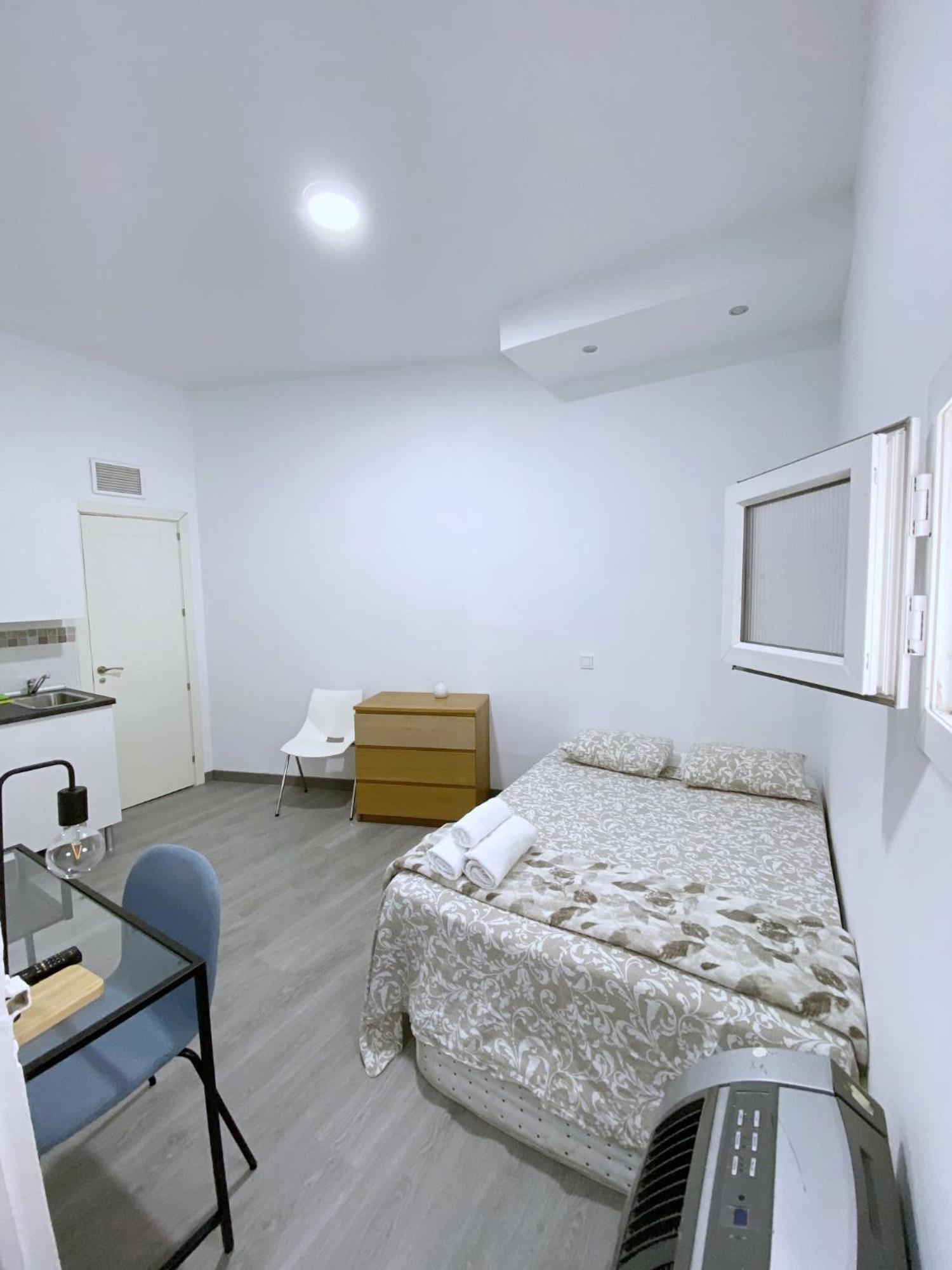 Apartamentos Travelstay Fuencarral — Fotos 1